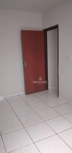 Casa com 2 quartos à venda, 180m2 em Parque Vale dos Buritys III, Itumbiara - GO - imagem 2 Foto 2 de Casa com 2 quartos à venda, 180m2 em Parque Vale dos Buritys III, Itumbiara - GO