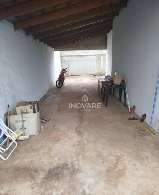 Casa com 3 quartos à venda, 250m2 em Conjunto Habitacional Juca Arantes, Itumbiara - GO - imagem 1 Foto 1 de Casa com 3 quartos à venda, 250m2 em Conjunto Habitacional Juca Arantes, Itumbiara - GO
