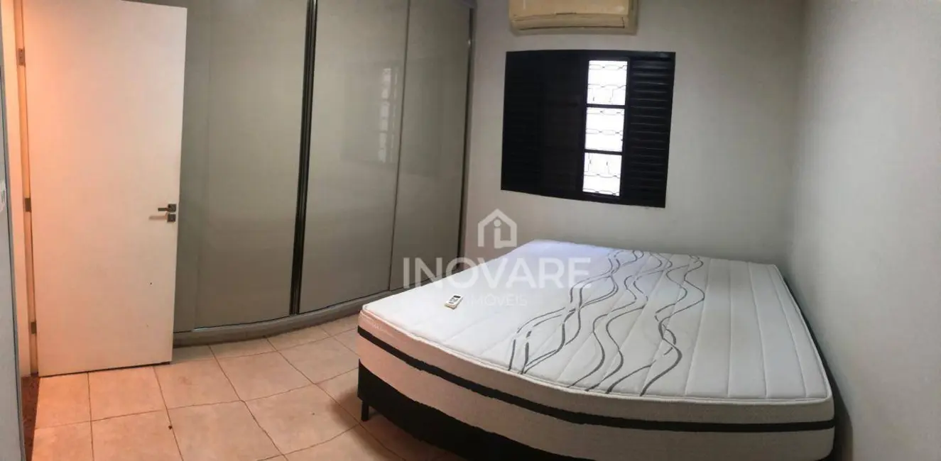 Foto 2 de Casa com 3 quartos à venda, 280m2 em Itumbiara - GO
