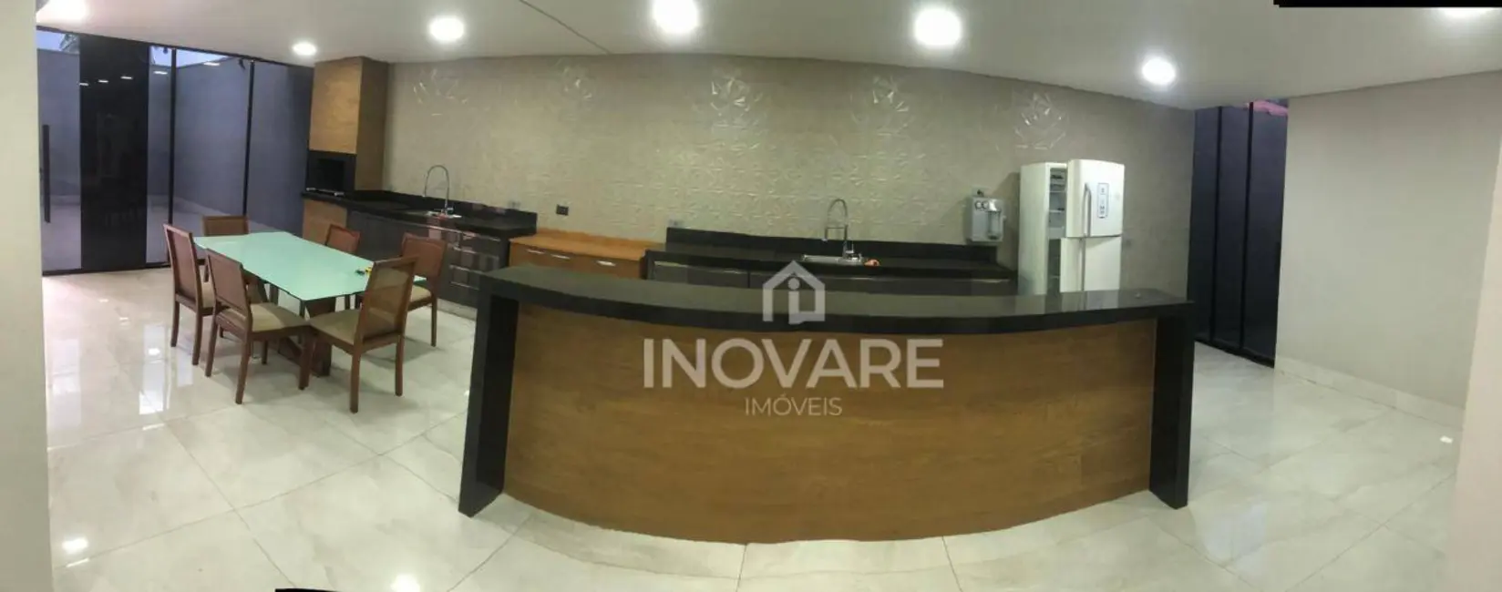 Foto 1 de Casa com 3 quartos à venda, 280m2 em Itumbiara - GO