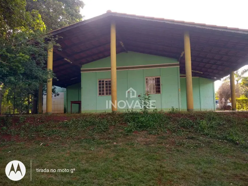 Sítio / Rancho com 3 quartos à venda, 1200m2 em Itumbiara - GO - imagem 4 Foto 4 de Sítio / Rancho com 3 quartos à venda, 1200m2 em Itumbiara - GO