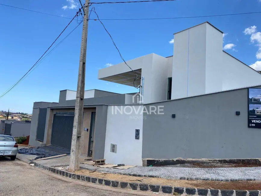 Foto 3 de Casa com 3 quartos à venda, 250m2 em Itumbiara - GO