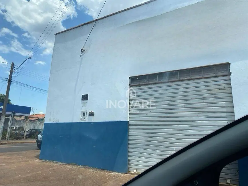 Foto 1 de Armazém / Galpão para alugar, 150m2 em Social, Itumbiara - GO