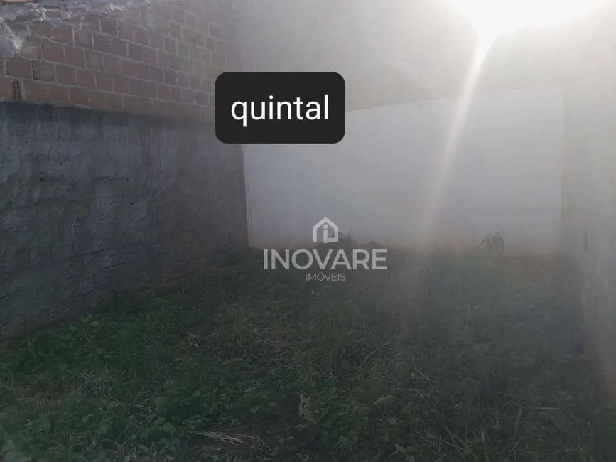 Foto 2 de Casa com 2 quartos à venda, 125m2 em Itumbiara - GO