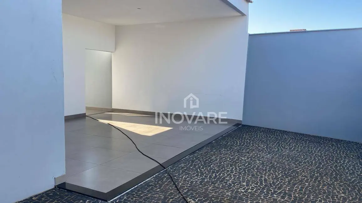 Foto 3 de Casa com 3 quartos à venda, 250m2 em Itumbiara - GO