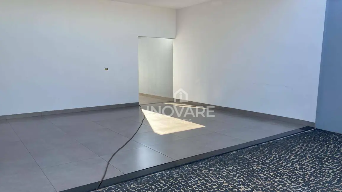 Foto 4 de Casa com 3 quartos à venda, 250m2 em Itumbiara - GO