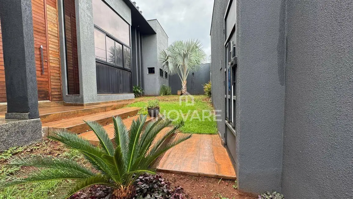 Foto 2 de Casa com 3 quartos à venda, 500m2 em Itumbiara - GO