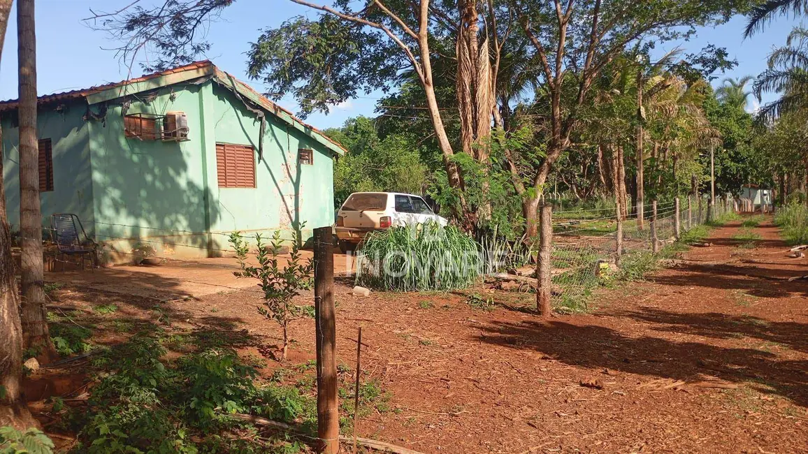Sítio / Rancho com 1 quarto à venda, 900m2 em Itumbiara - GO - imagem 1 Foto 1 de Sítio / Rancho com 1 quarto à venda, 900m2 em Itumbiara - GO