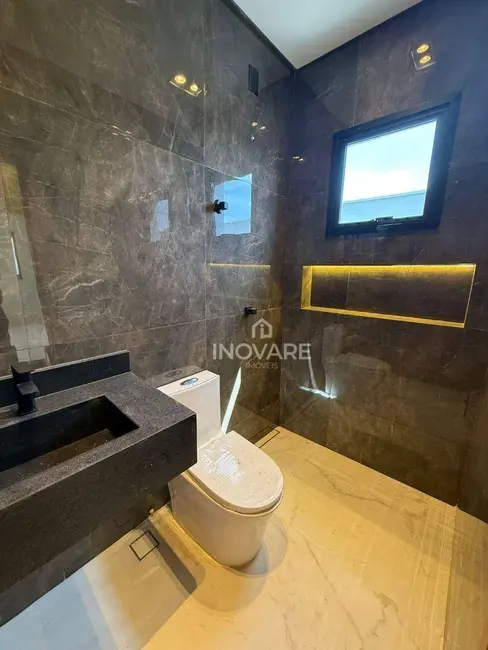 Foto 9 de Casa com 3 quartos à venda, 250m2 em Itumbiara - GO