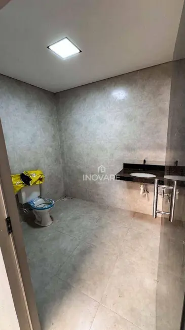 Armazém / Galpão para alugar, 250m2 em Cidade Jardim, Itumbiara - GO - imagem 4 Foto 4 de Armazém / Galpão para alugar, 250m2 em Cidade Jardim, Itumbiara - GO