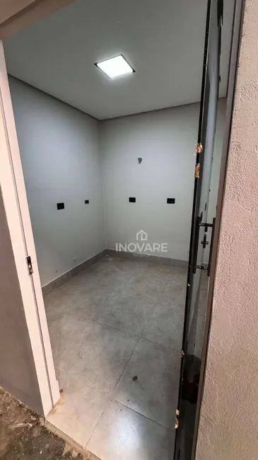 Armazém / Galpão para alugar, 250m2 em Cidade Jardim, Itumbiara - GO - imagem 1 Foto 1 de Armazém / Galpão para alugar, 250m2 em Cidade Jardim, Itumbiara - GO