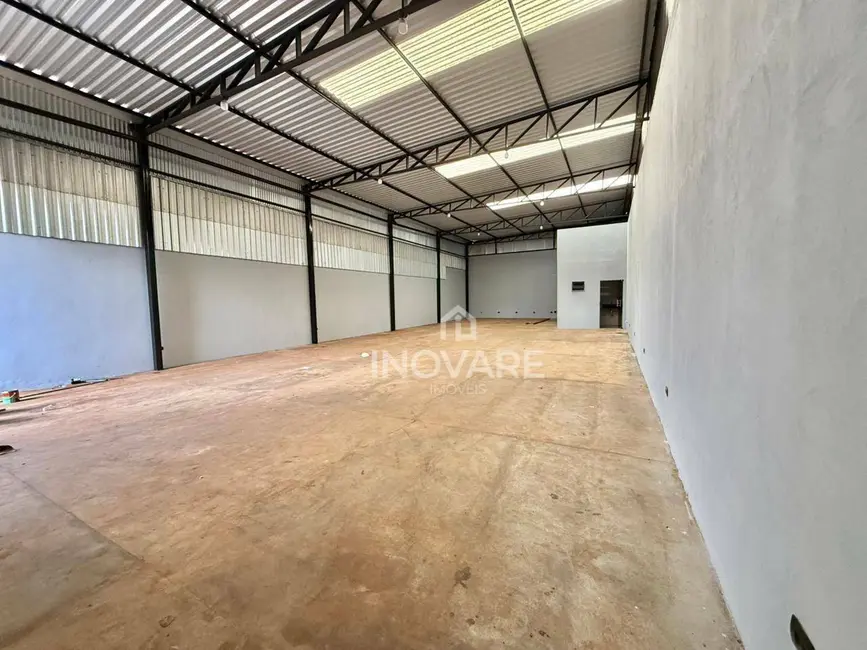 Foto 3 de Armazém / Galpão para alugar, 250m2 em Cidade Jardim, Itumbiara - GO