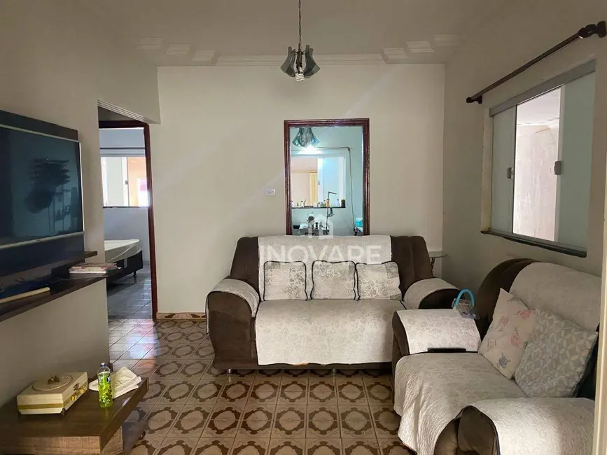 Foto 3 de Casa com 3 quartos à venda, 418m2 em Itumbiara - GO