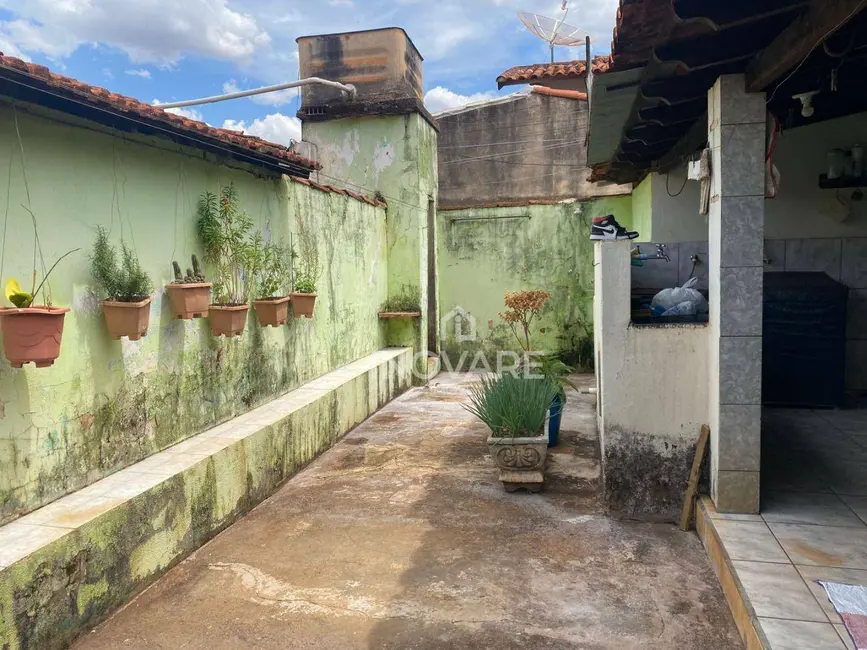 Foto 9 de Casa com 3 quartos à venda, 418m2 em Itumbiara - GO