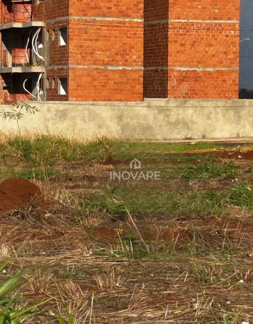 Foto 1 de Terreno / Lote à venda, 250m2 em Itumbiara - GO