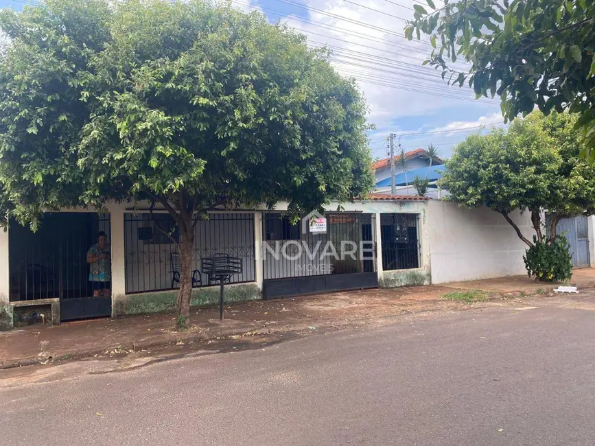 Foto 1 de Casa com 2 quartos à venda, 360m2 em Setor Novo Horizonte, Itumbiara - GO