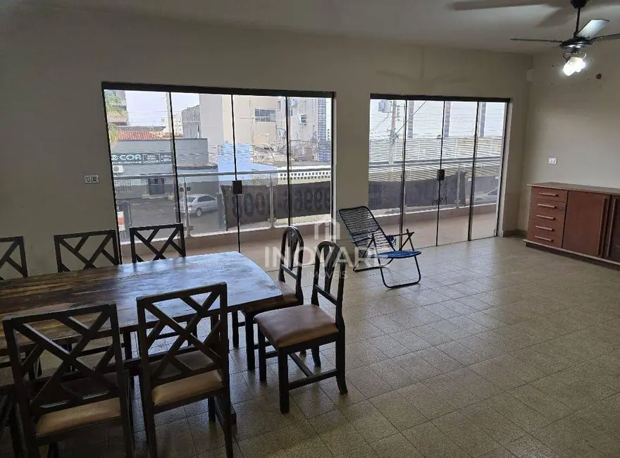 Kitnet com 3 quartos para alugar, 480m2 em Itumbiara - GO - imagem 1 Foto 1 de Kitnet com 3 quartos para alugar, 480m2 em Itumbiara - GO