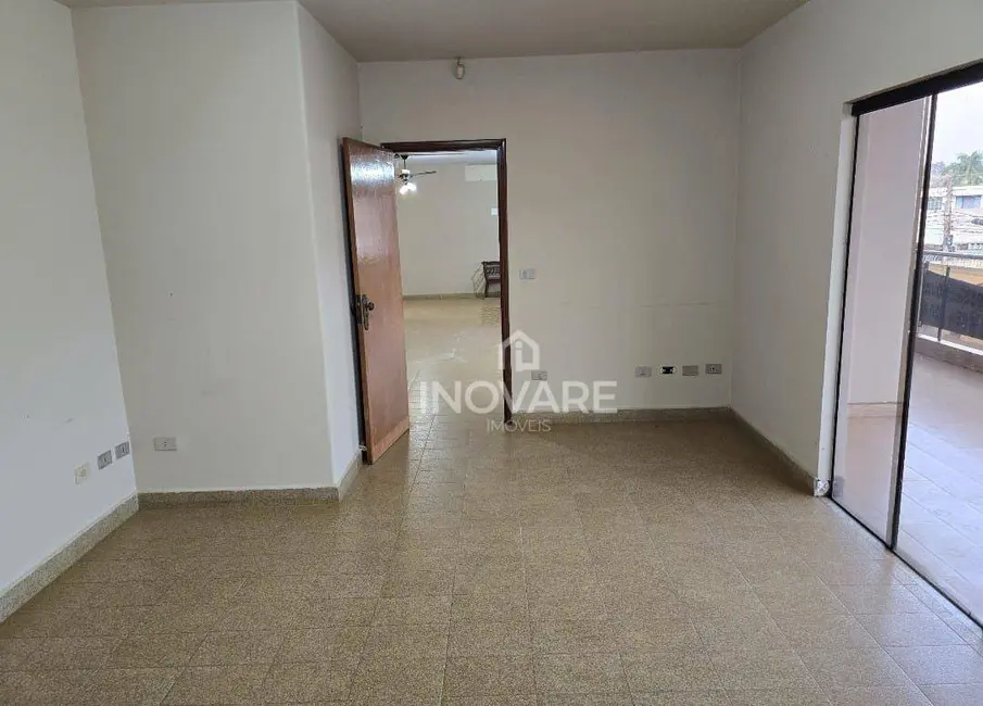 Kitnet com 3 quartos para alugar, 480m2 em Itumbiara - GO - imagem 9 Foto 9 de Kitnet com 3 quartos para alugar, 480m2 em Itumbiara - GO