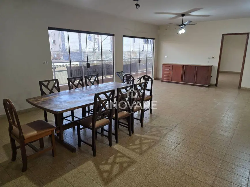 Kitnet com 3 quartos para alugar, 480m2 em Itumbiara - GO - imagem 5 Foto 5 de Kitnet com 3 quartos para alugar, 480m2 em Itumbiara - GO