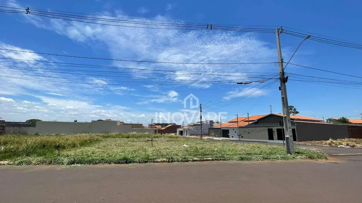Foto 2 de Terreno / Lote à venda, 400m2 em Paranaíba, Itumbiara - GO