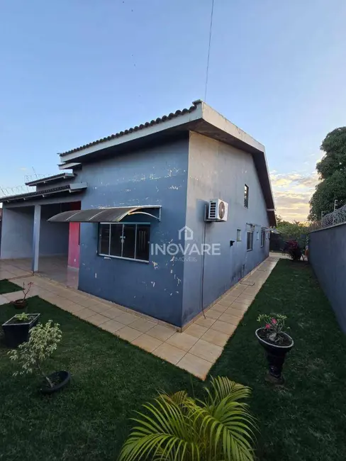 Casa com 3 quartos à venda, 392m2 em Itumbiara - GO - imagem 3 Foto 3 de Casa com 3 quartos à venda, 392m2 em Itumbiara - GO