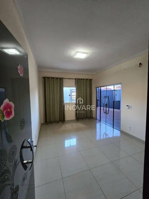 Casa com 3 quartos à venda, 392m2 em Itumbiara - GO - imagem 7 Foto 7 de Casa com 3 quartos à venda, 392m2 em Itumbiara - GO
