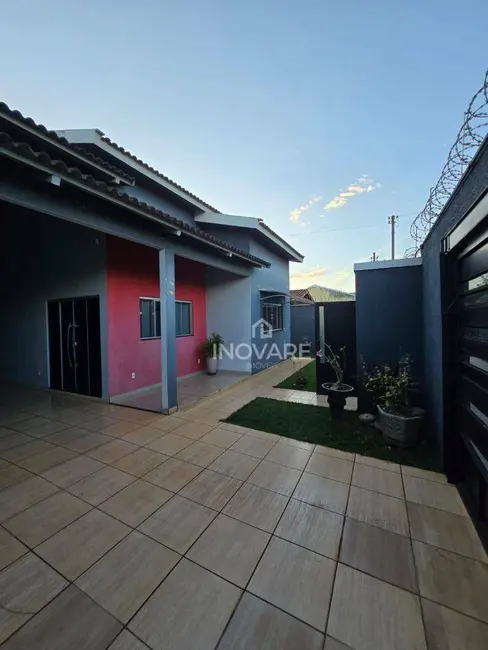 Casa com 3 quartos à venda, 392m2 em Itumbiara - GO - imagem 5 Foto 5 de Casa com 3 quartos à venda, 392m2 em Itumbiara - GO