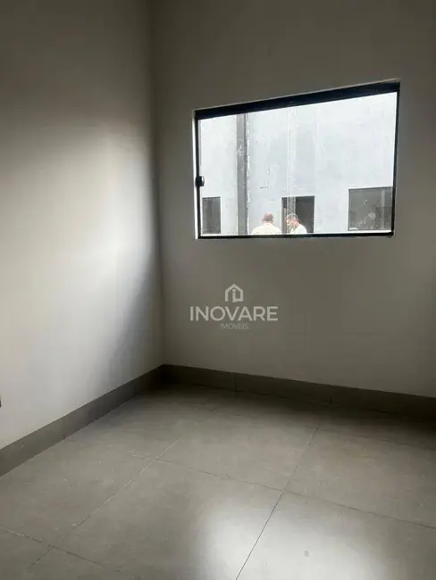 Kitnet com 1 quarto para alugar, 500m2 em Itumbiara - GO - imagem 3 Foto 3 de Kitnet com 1 quarto para alugar, 500m2 em Itumbiara - GO