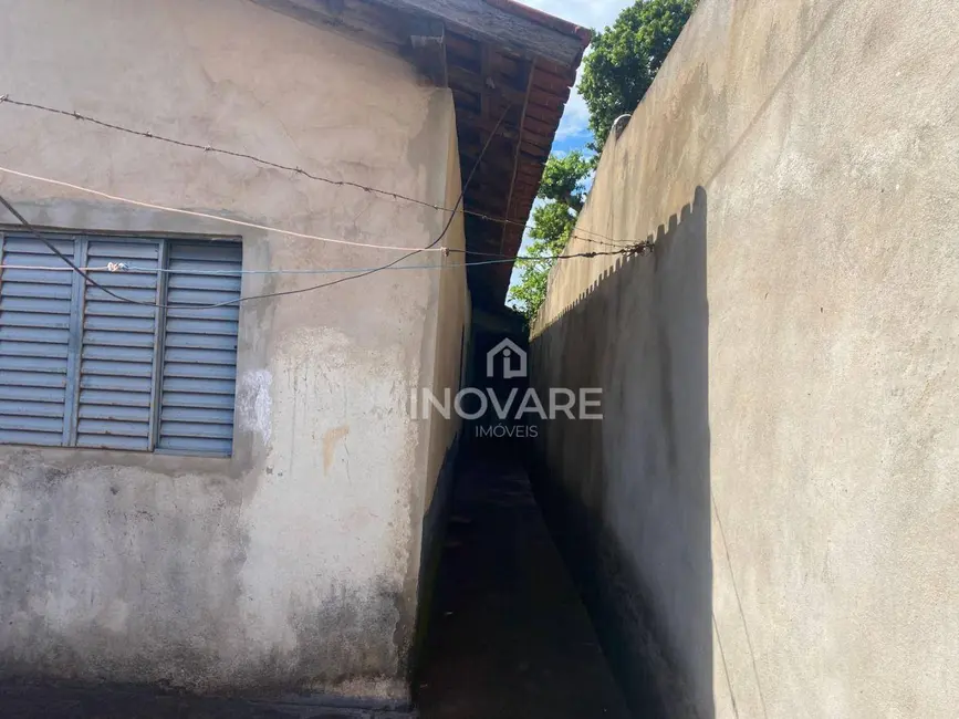 Foto 6 de Casa com 2 quartos à venda, 2173m2 em Setor Novo Horizonte, Itumbiara - GO