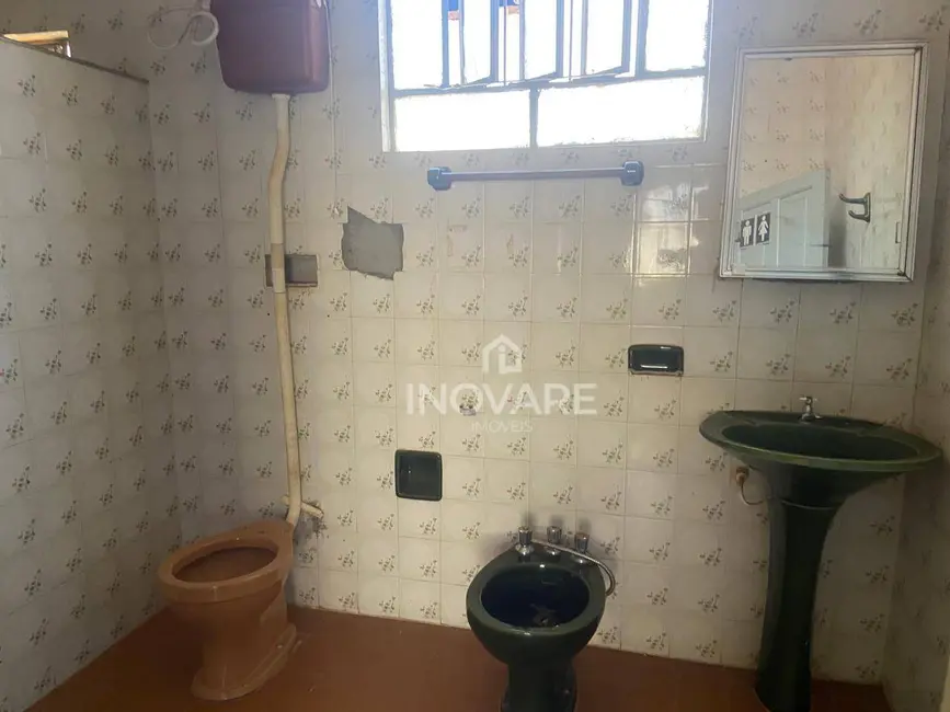 Sala Comercial para alugar, 250m2 em Itumbiara - GO - imagem 6 Foto 6 de Sala Comercial para alugar, 250m2 em Itumbiara - GO