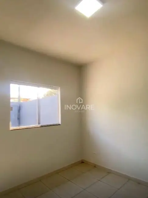 Foto 3 de Casa com 2 quartos à venda, 180m2 em Itumbiara - GO