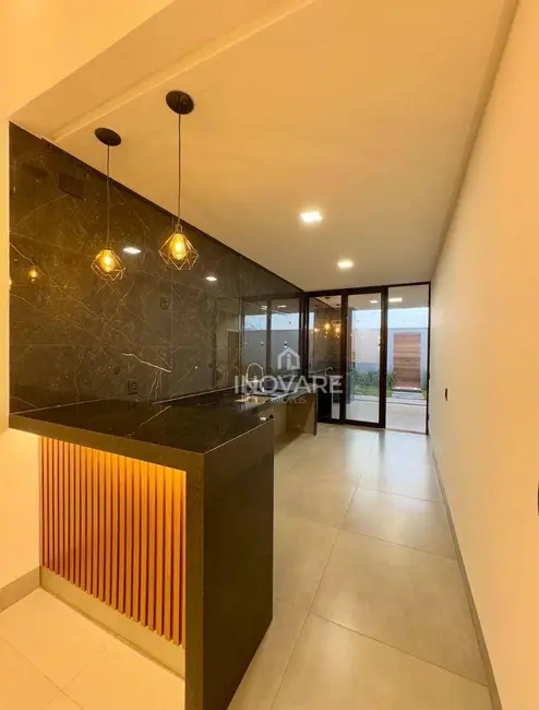 Foto 4 de Casa com 3 quartos à venda, 300m2 em Jardim Liberdade, Itumbiara - GO