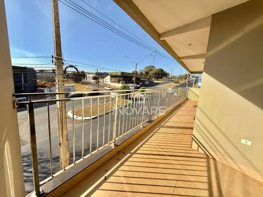 Foto 2 de Apartamento com 3 quartos para alugar, 80m2 em Itumbiara - GO