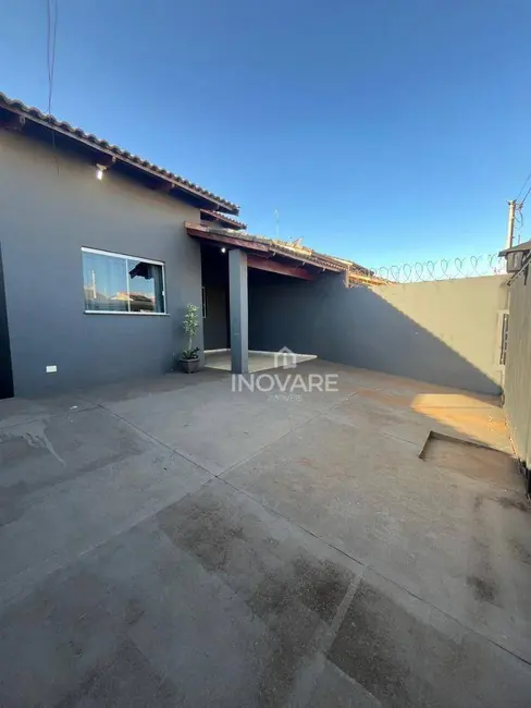 Foto 5 de Casa com 2 quartos à venda, 200m2 em Itumbiara - GO