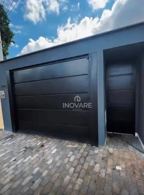 Foto 2 de Casa com 2 quartos à venda, 200m2 em Itumbiara - GO