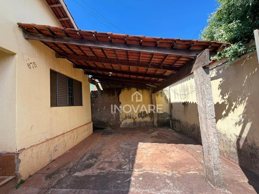 Foto 3 de Casa com 3 quartos à venda, 250m2 em Itumbiara - GO