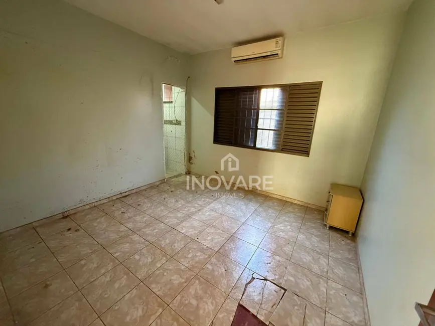 Foto 6 de Casa com 3 quartos à venda, 250m2 em Itumbiara - GO