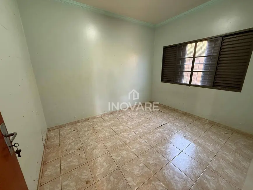 Foto 7 de Casa com 3 quartos à venda, 250m2 em Itumbiara - GO