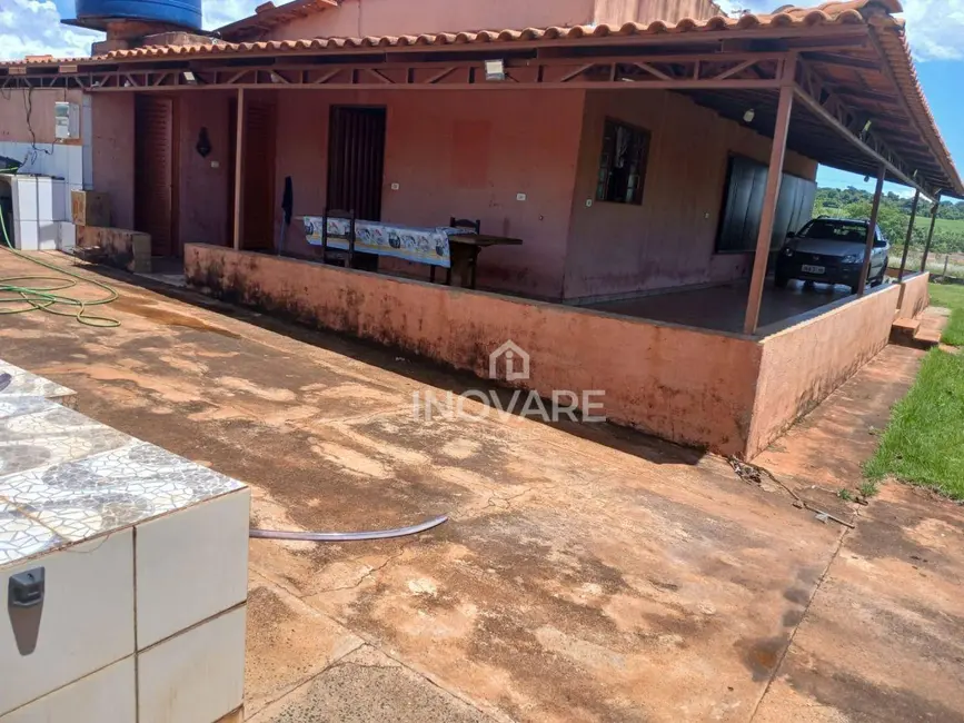 Foto 2 de Sítio / Rancho com 3 quartos à venda, 1500m2 em Buriti Alegre - GO