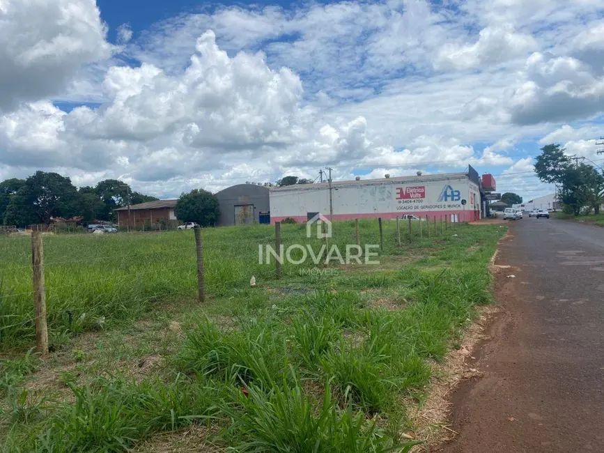 Foto 2 de Sala Comercial para alugar, 2000m2 em Setor Planalto, Itumbiara - GO
