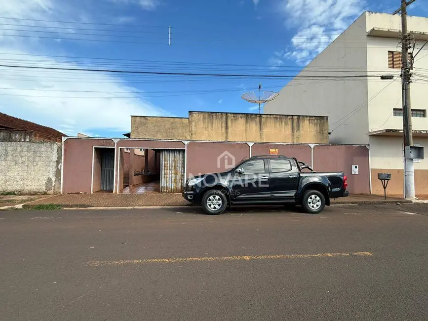 Foto 1 de Casa com 3 quartos à venda em Arapora - MG