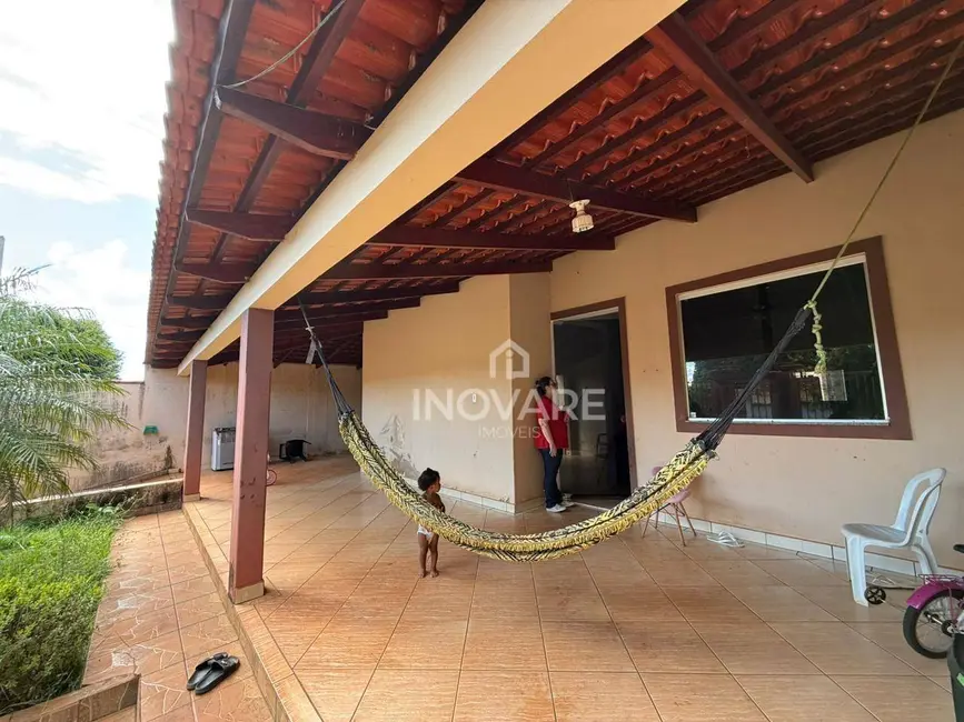 Foto 3 de Casa com 3 quartos à venda em Arapora - MG