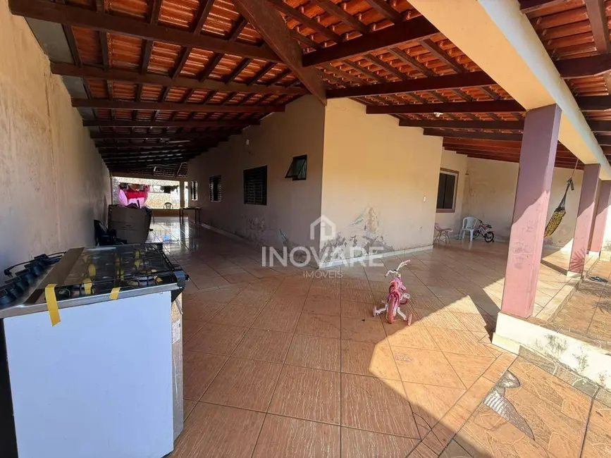 Foto 5 de Casa com 3 quartos à venda em Arapora - MG