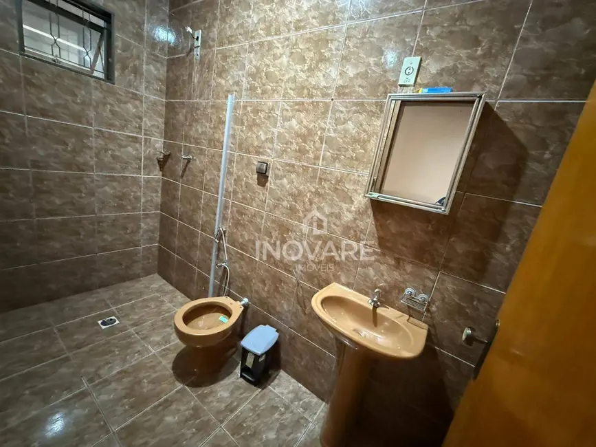 Foto 8 de Casa com 3 quartos à venda em Arapora - MG