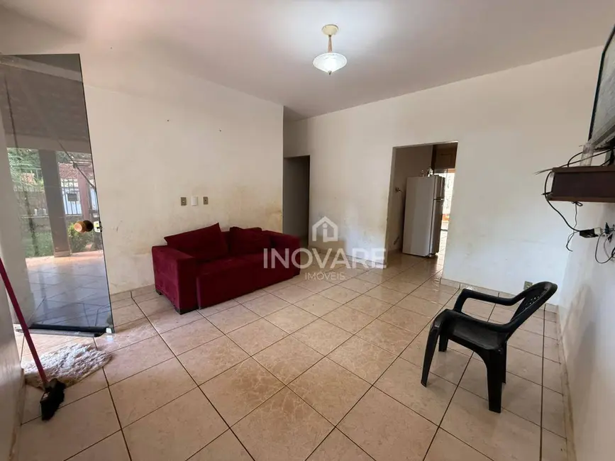 Foto 4 de Casa com 3 quartos à venda em Arapora - MG