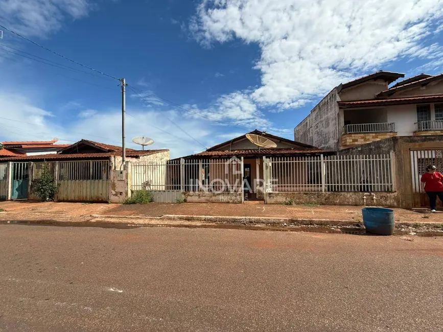 Foto 2 de Casa com 3 quartos à venda em Arapora - MG