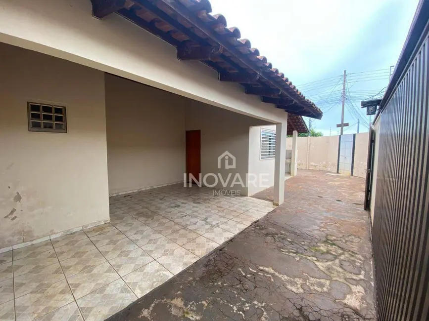 Foto 4 de Casa com 2 quartos à venda, 180m2 em Jardim Leonora, Itumbiara - GO