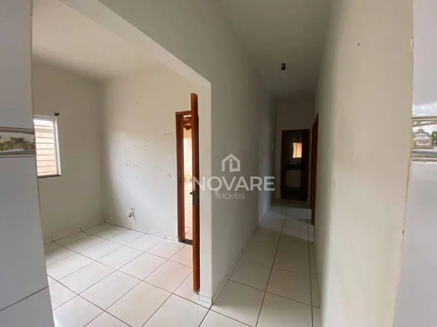 Foto 8 de Casa com 2 quartos à venda, 180m2 em Jardim Leonora, Itumbiara - GO