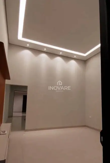 Foto 3 de Casa com 3 quartos à venda, 360m2 em Parque Vale dos Buritys III, Itumbiara - GO