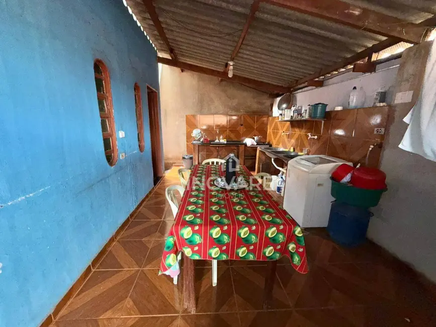 Foto 9 de Casa com 3 quartos à venda, 360m2 em Setor Novo Horizonte, Itumbiara - GO